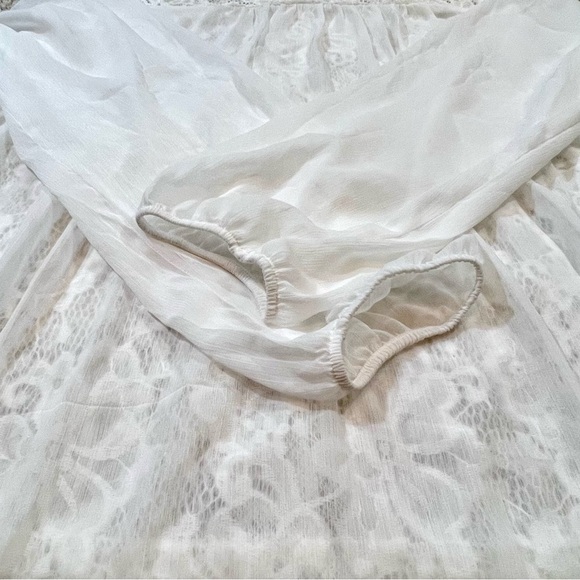 Torrid New Lace With Chiffon Overlay Blouse Cloud Dancer White Plus 2 18 20 2X - Picture 5 of 15